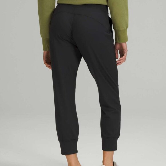 Lululemon Black Ready to Rulu High Rise Cropped Jogger Size 4 - Picture 2 of 7